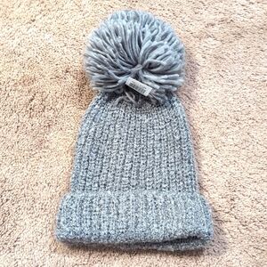 Crown & Ivy knit hat